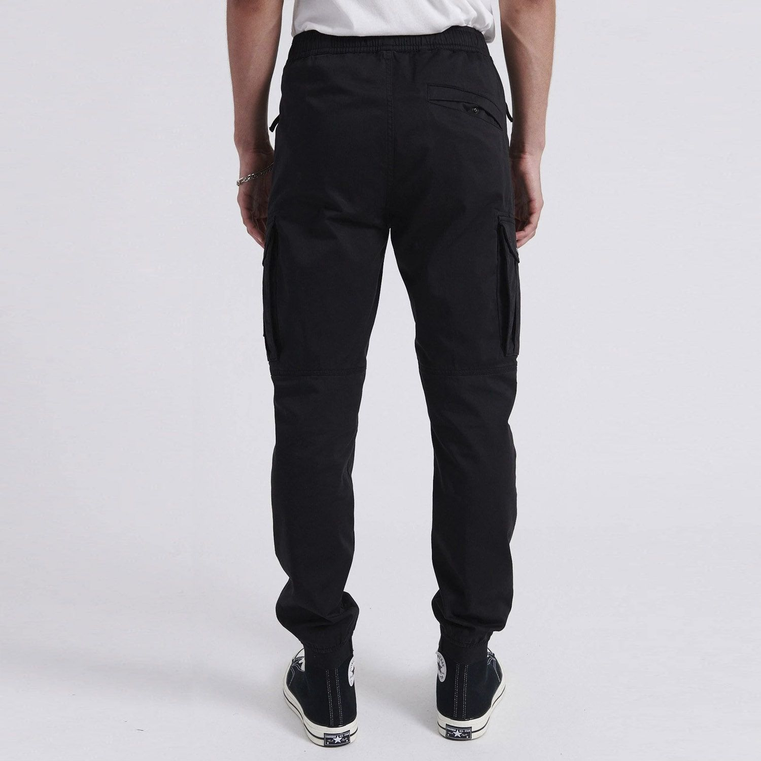 Cheap Pantalones Jogger de Punto Negro Stone Island FW21 con Detalles de Bolsillo. 751531314-V0029