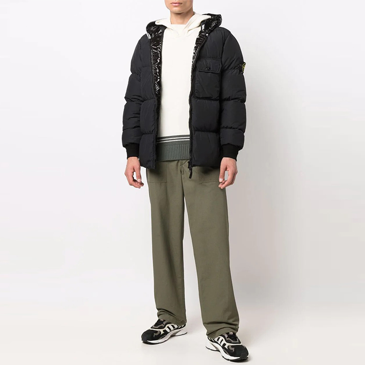 Stone Island FW21 Black Logo Puffer Jacket with Hood Unisex 751543432-V0029 圖 3