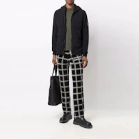 Lookbook Stone Island 秋冬款指南針標誌軍事黑色外套 751543032-V0029