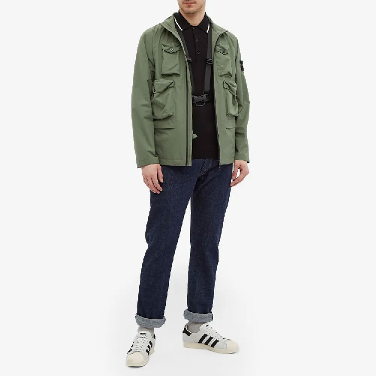 Lookbook STONE ISLAND FW21 GORE-TEX Green Ripstop Packable Jacket 751540430-V0055