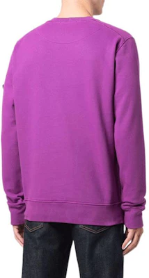 Stone Island FW21 Crewneck Ungu Pria - Desain Patch Warna Solid. 751563020-V0045 Shop Stone Island FW21 Crewneck Ungu Pria - Desain Patch Warna Solid. 751563020-V0045