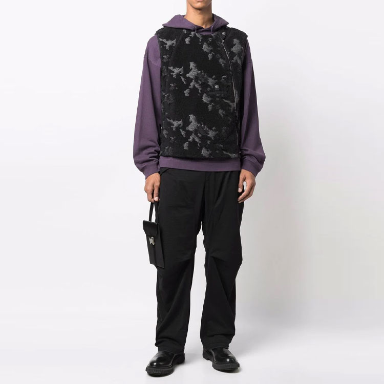 Lookbook STONE ISLAND FW21 Shadow Project Seluar Kargo Hitam Nylon Knit 751930303-V2029