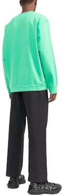 ストーンアイランド FW22 ブライトグリーン ロゴパッチ ベーシック スウェットシャツ 771563750-V0052 Purchase ストーンアイランド FW22 ブライトグリーン ロゴパッチ ベーシック スウェットシャツ 771563750-V0052