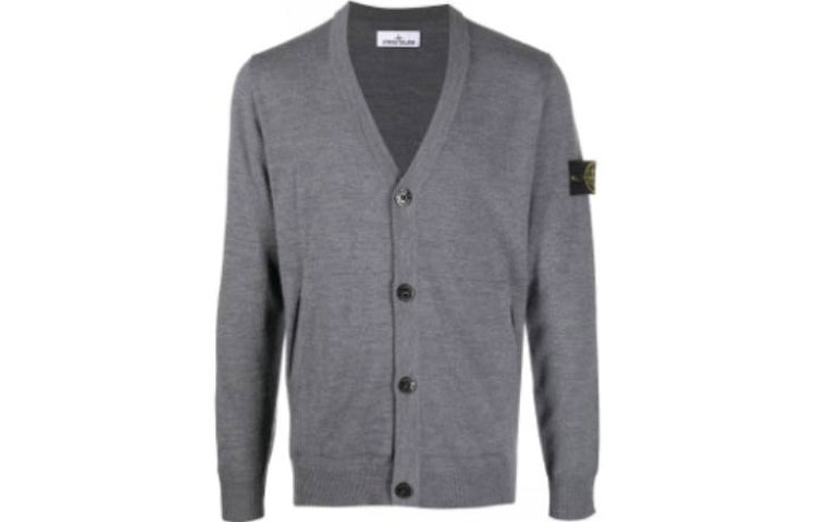 Buy Stone Island FW22 灰色羊毛纽扣开衫毛衣带徽章. 7715511C4-V0060