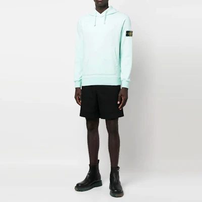 石岛FW22 浅蓝色徽标贴长袖连帽衫 771564120-V0044 Lookbook 石岛FW22 浅蓝色徽标贴长袖连帽衫 771564120-V0044