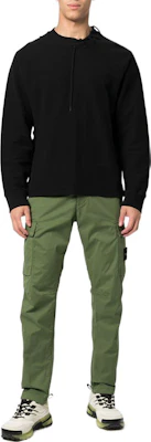 STONE ISLAND FW22 Pantalones de Trabajo Verdes Casual con Logo Patch Sólido. 771530410-V0058 Lookbook STONE ISLAND FW22 Pantalones de Trabajo Verdes Casual con Logo Patch Sólido. 771530410-V0058