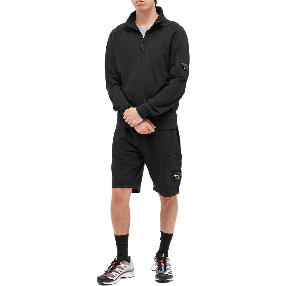 Shop STONE ISLAND FW22 黑色抽繩休閒短褲附標誌。 731564620-V0029