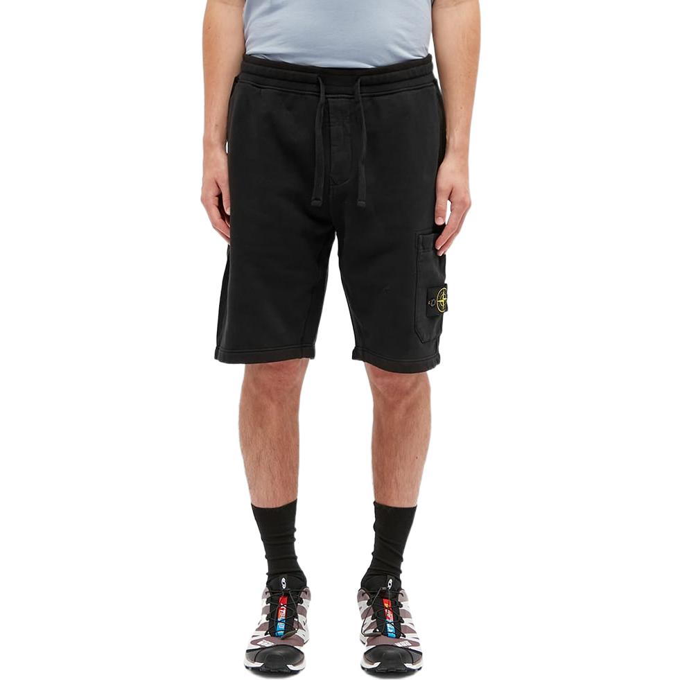 Purchase STONE ISLAND FW22 黑色抽繩休閒短褲附標誌。 731564620-V0029
