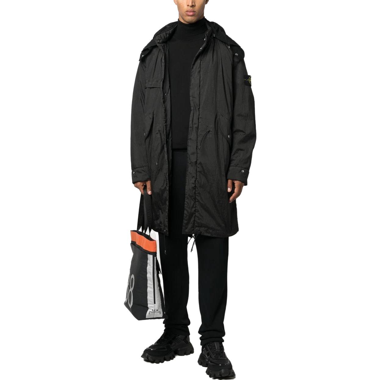 Lookbook 스톤 아일랜드 FW22 블랙 메탈 나일론 탈부착 후드 테일코트 자켓 남성용 771570919-V0029