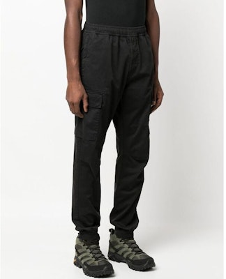 STONE ISLAND FW22 Seluar Cargo Logo Patch Hitam Pakaian Lelaki 771531314-V0029 Purchase STONE ISLAND FW22 Seluar Cargo Logo Patch Hitam Pakaian Lelaki 771531314-V0029