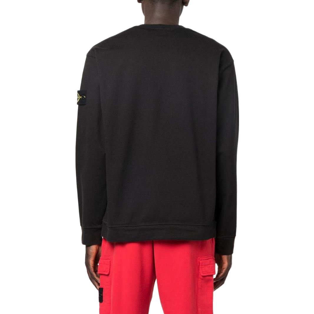 Shop Stone Island FW22 Logo Patch Crewneck Sweatshirt Hitam Lengan Panjang Lelaki 771563750-V0029
