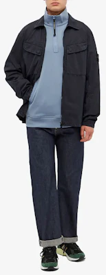 STONE ISLAND FW22 Biru Navy Jaket Lengan Panjang Ringan dengan Lencana Boleh Tanggal. 7715101WN-V0120 Lookbook STONE ISLAND FW22 Biru Navy Jaket Lengan Panjang Ringan dengan Lencana Boleh Tanggal. 7715101WN-V0120