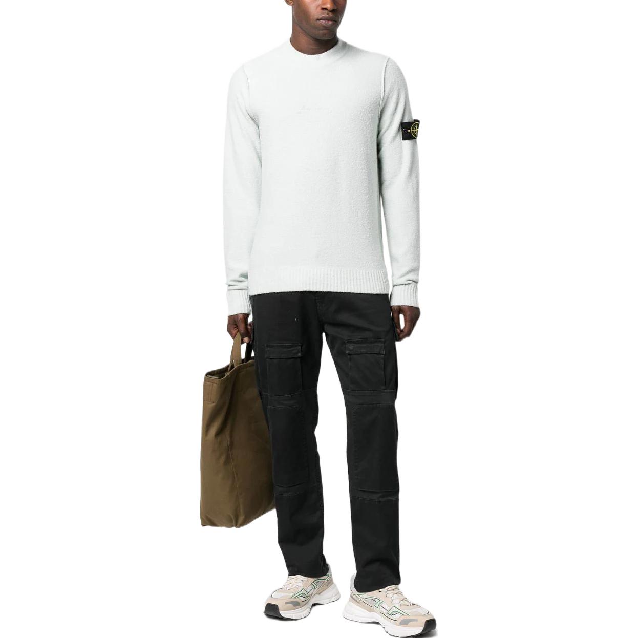 Lookbook STONE ISLAND FW22 男士純色圓領針織毛衣 淺藍色. 7715570QA-V0061