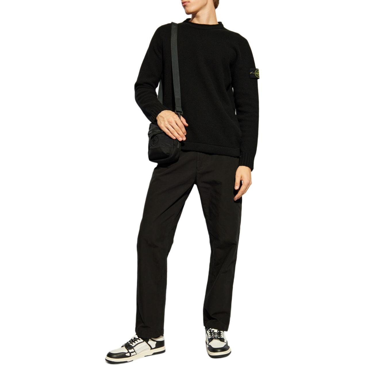 Lookbook STONE ISLAND FW24 黑色羊毛羅紋圓領針織衫 8115568A3-V0029