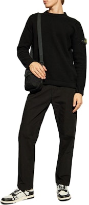 STONE ISLAND FW24 黑色羊毛羅紋圓領針織衫 8115568A3-V0029 Lookbook STONE ISLAND FW24 黑色羊毛羅紋圓領針織衫 8115568A3-V0029