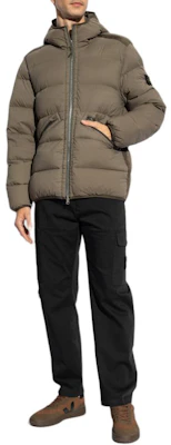 STONE ISLAND FW24 黑色中腰拉鍊工裝褲 休閒穿搭 811533908-V0029 Lookbook STONE ISLAND FW24 黑色中腰拉鍊工裝褲 休閒穿搭 811533908-V0029