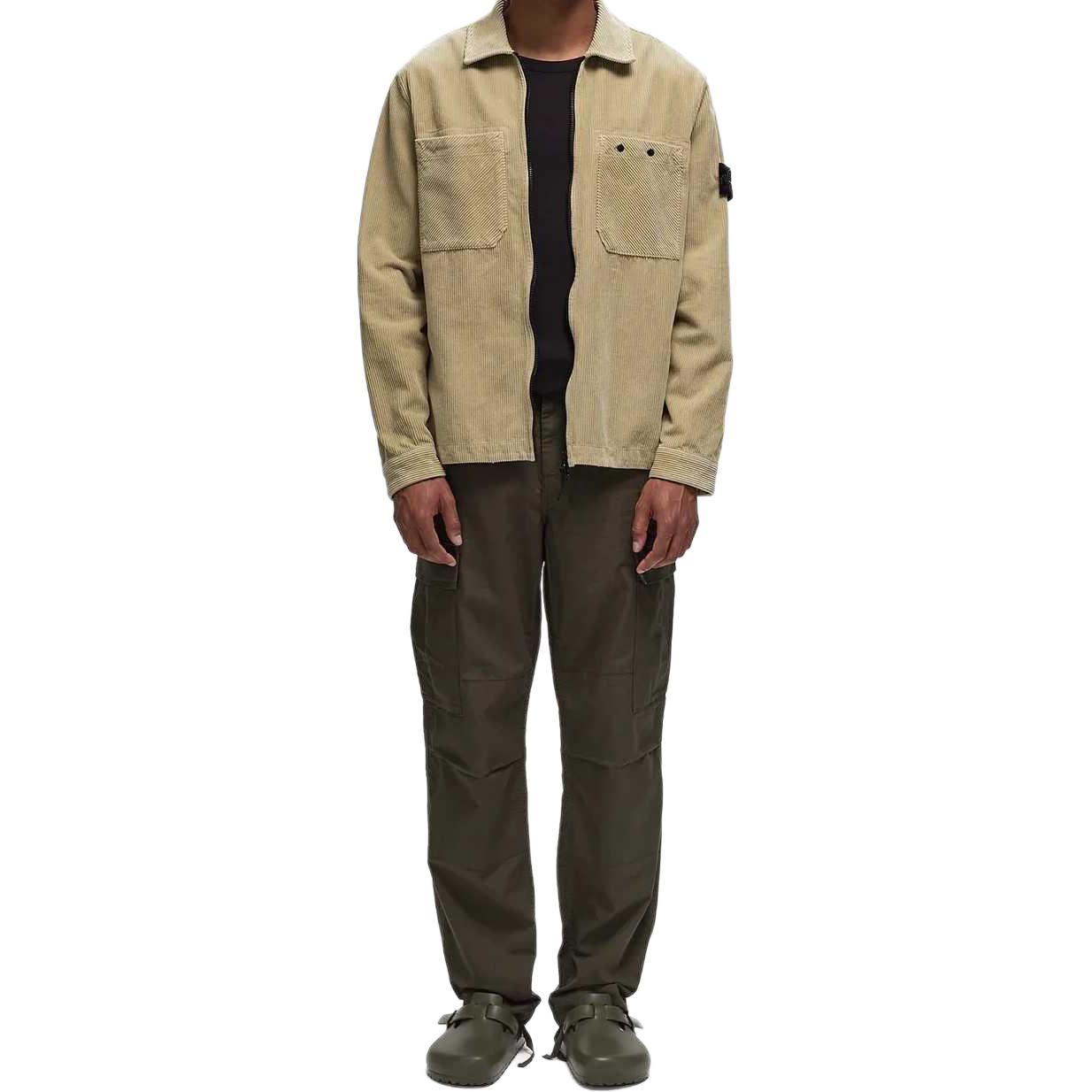 Shop STONE ISLAND FW24 Jaket Corduroy Logo Kantong Ganda Resleting Warna Stone 811511604-V0097