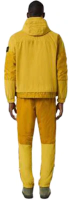 Jaket Unisex Orange Multi-Pocket Stone Island FW24 David Light-TC dengan Logo 8115410M3-V0032 Purchase Jaket Unisex Orange Multi-Pocket Stone Island FW24 David Light-TC dengan Logo 8115410M3-V0032