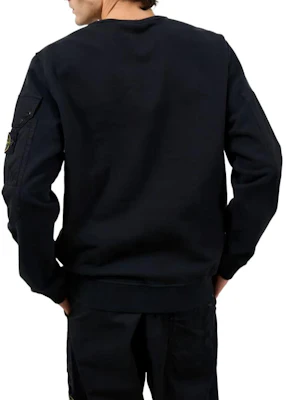 스톤아일랜드 FW24 로고 암 포켓 플리스 코튼 크루넥 스웻셔츠 블랙 유니섹스 811563920-V0029 Sizing 스톤아일랜드 FW24 로고 암 포켓 플리스 코튼 크루넥 스웻셔츠 블랙 유니섹스 811563920-V0029