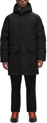 Stone Island FW24 微斜紋黑色連帽長版羽絨外套 811570726-V0029 Lookbook Stone Island FW24 微斜紋黑色連帽長版羽絨外套 811570726-V0029