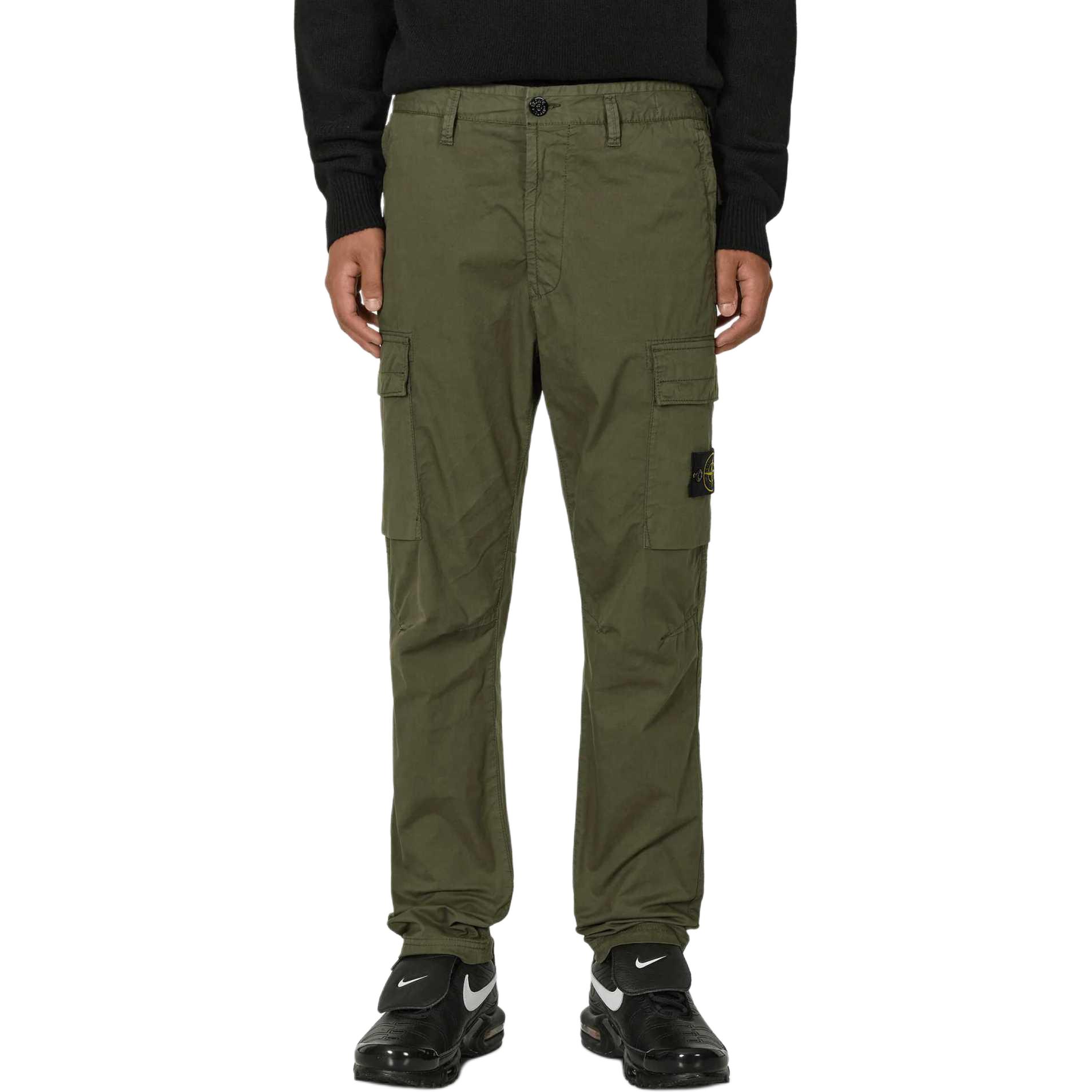 Shop Stone Island FW24 純棉錐形工裝褲 男士麝香綠貨褲 811530410-V0059