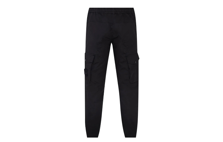 Shop ストーンアイランド ゴースト カーゴパンツ ブラック レーベル 作業用トラウザーズ 7215310F2-V0029