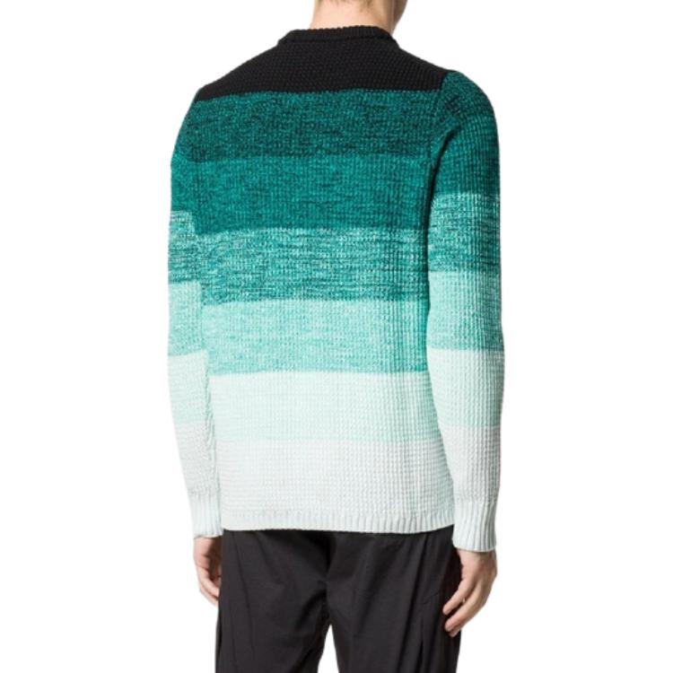 Shop ストーンアイランド グラデーション クルーネック ニット セーター グリーン 7219507A4-V0056