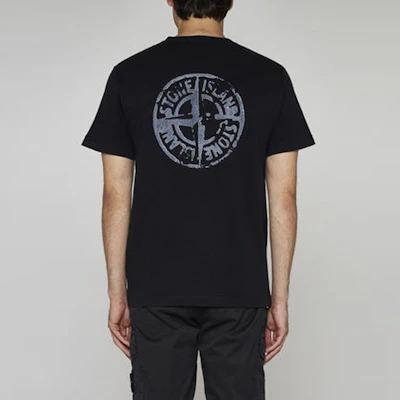 Stone Island 男款黑色印花圖案短袖圓領T恤 79152NS82-V0029 Lookbook Stone Island 男款黑色印花圖案短袖圓領T恤 79152NS82-V0029