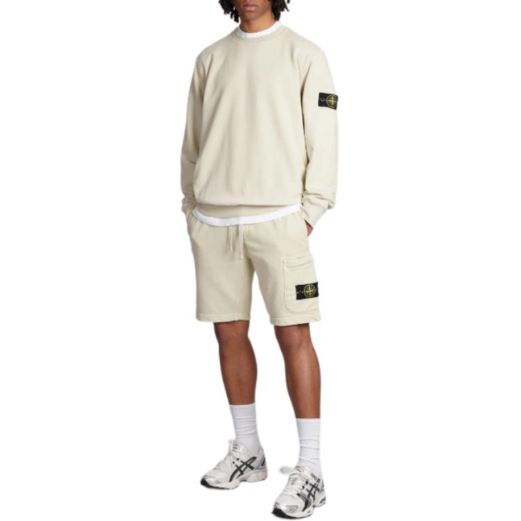 Shop STONE ISLAND 經典標誌抽繩休閒短褲 淺綠色 801564651-V0091