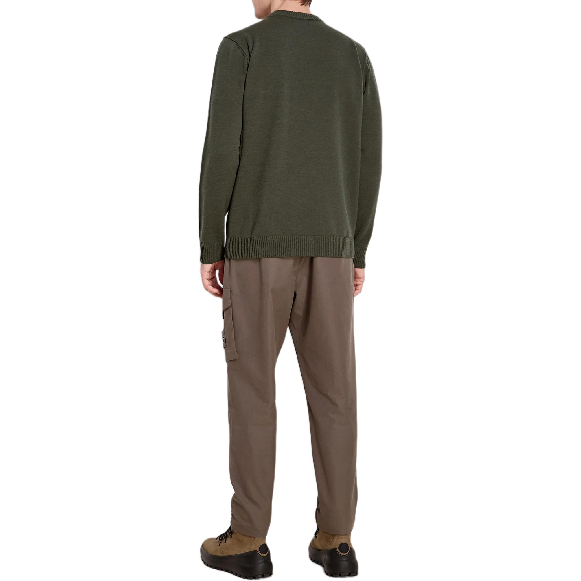 Lookbook Sweater Crewneck Logo STONE ISLAND Terbrodu Hijau 7715545A8-V0058