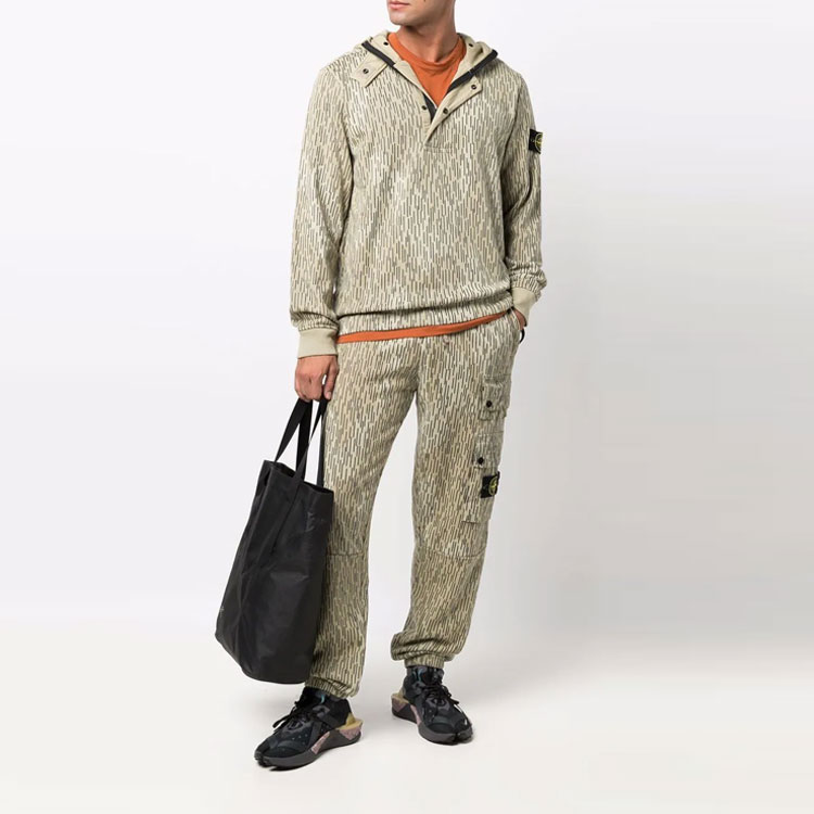 STONE ISLAND Logo Half-Zip Sweatshirt  Light Brown. 7515653E3-V0091 圖 3