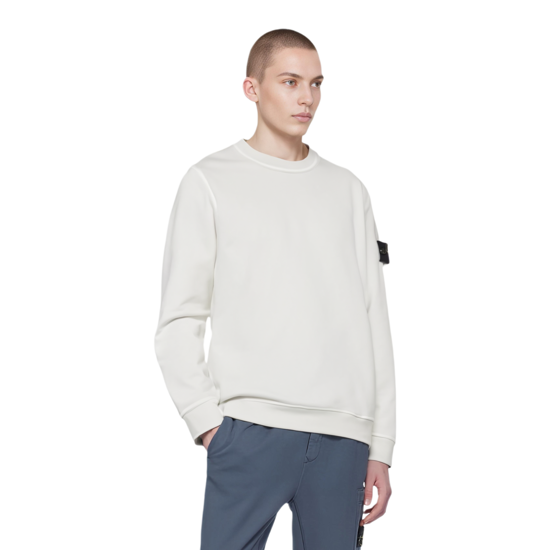 Shop ストーンアイランド ロゴパッチ クルーネック 長袖スウェットシャツ グレー 811561241-V0160