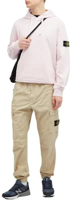 Sudadera con Capucha Unisex Rosa Stone Island Logo Patch. 801564151-V0080 Lookbook Sudadera con Capucha Unisex Rosa Stone Island Logo Patch. 801564151-V0080