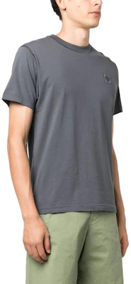 STONE ISLAND Kaos Pria Crewneck Lengan Pendek Logo Print Abu Putih 791523757-V0062 Purchase STONE ISLAND Kaos Pria Crewneck Lengan Pendek Logo Print Abu Putih 791523757-V0062