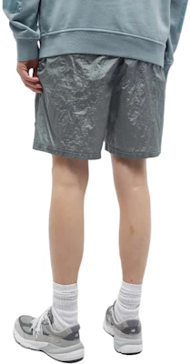 Stone Island 金屬尼龍彈性直筒Logo短褲 銀灰色 男士休閒裝 1015B0943-V0041 Purchase Stone Island 金屬尼龍彈性直筒Logo短褲 銀灰色 男士休閒裝 1015B0943-V0041