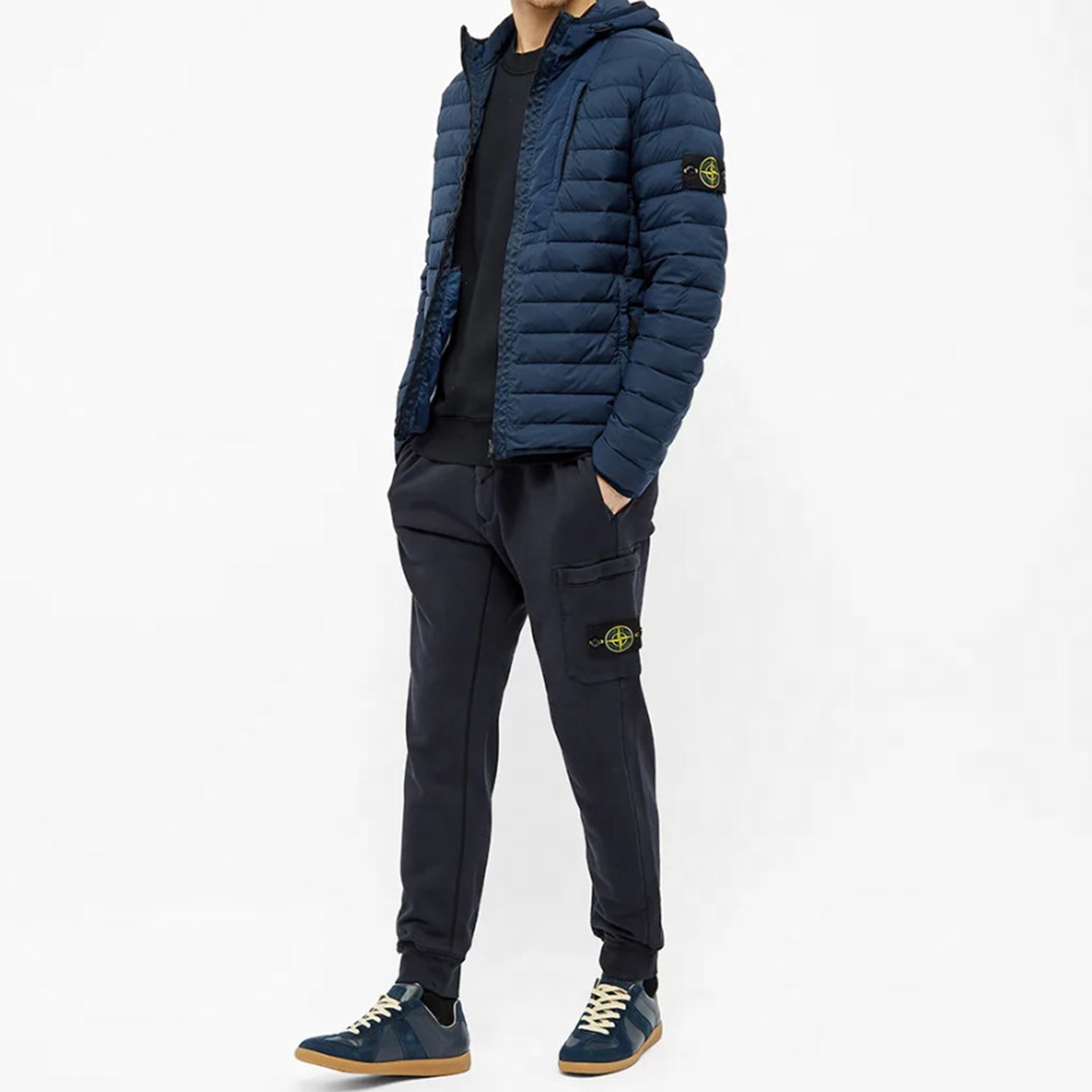 Shop Stone Island 海軍藍經典徽章薄款圓領衛衣 男女 春夏款 721563051-V0020