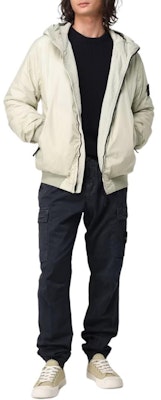 Stone Island Seluar Kargo Biru Tentera Mid-Rise dengan Cuff Elastik 8115313L1-A0120 Shop Stone Island Seluar Kargo Biru Tentera Mid-Rise dengan Cuff Elastik 8115313L1-A0120