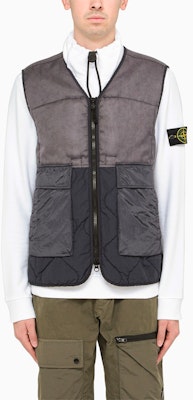Stone Island 尼龙混纺V领拉链马甲 黑色 7515G0840-V0029 Purchase Stone Island 尼龙混纺V领拉链马甲 黑色 7515G0840-V0029