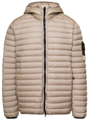 STONE ISLAND Jaket Hood Quilted Down Uniseks Warna Pasir 781540324-V0092 Order STONE ISLAND Jaket Hood Quilted Down Uniseks Warna Pasir 781540324-V0092