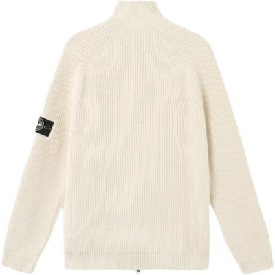 STONE ISLAND 原始美感系列徽标补丁针织开衫. K2S155100013S00TA-V0093 Lookbook STONE ISLAND 原始美感系列徽标补丁针织开衫. K2S155100013S00TA-V0093