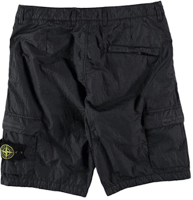 STONE ISLAND 皺皺棉短版工裝短褲 黑色 休閒運動穿搭 7215L1029-V0029 Lookbook STONE ISLAND 皺皺棉短版工裝短褲 黑色 休閒運動穿搭 7215L1029-V0029