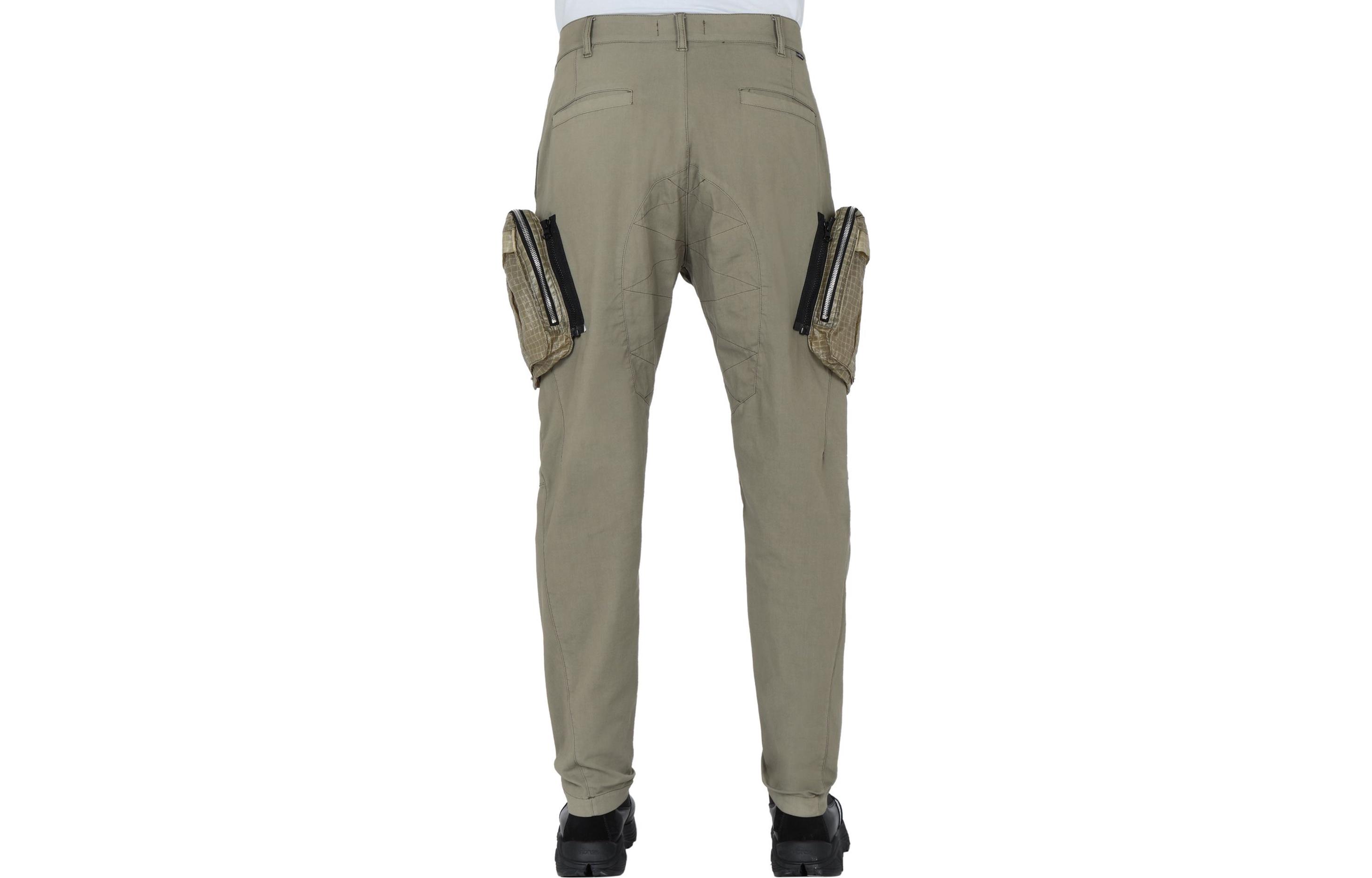 Lookbook Stone Island Shadow Project Seluar Cargo Hijau dengan Poket Boleh Tanggal. 711930308-V0054