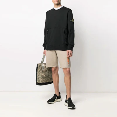 STONE ISLAND SS21 Sudadera Negra con Cierre y Bolsillo. 741563451-V0029 Lookbook STONE ISLAND SS21 Sudadera Negra con Cierre y Bolsillo. 741563451-V0029