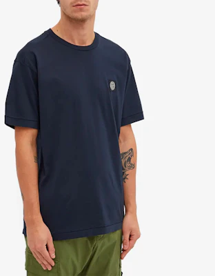 Stone Island SS22 Kemeja-T Lengan Pendek Patch Biru Crewneck. 761524113-V0020 Shop Stone Island SS22 Kemeja-T Lengan Pendek Patch Biru Crewneck. 761524113-V0020