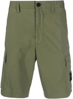 STONE ISLAND SS22 Green Printed Logo Cargo Shorts for Men. 7615L0803-V0058 STONE ISLAND SS22 Green Printed Logo Cargo Shorts for Men. 7615L0803-V0058