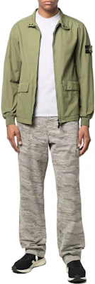 STONE ISLAND SS22 Lightweight Logo Patch Jacket Military Green 761541033-V0058 Lookbook STONE ISLAND SS22 Lightweight Logo Patch Jacket Military Green 761541033-V0058