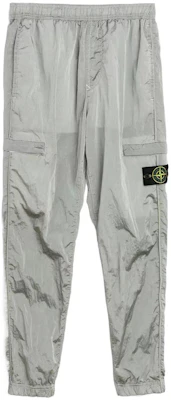 STONE ISLAND SS22 Metallic Nylon Logo Jogger Pants Men’s Ice Blue. 761531021-V0003 Order STONE ISLAND SS22 Metallic Nylon Logo Jogger Pants Men’s Ice Blue. 761531021-V0003