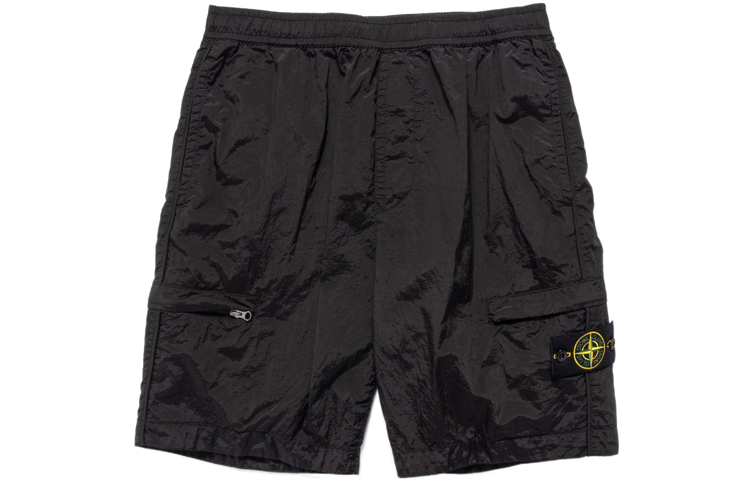 STONE ISLAND SS22 Solid Color Logo Relaxed Fit Shorts Black Men. 7615L1721-V0029