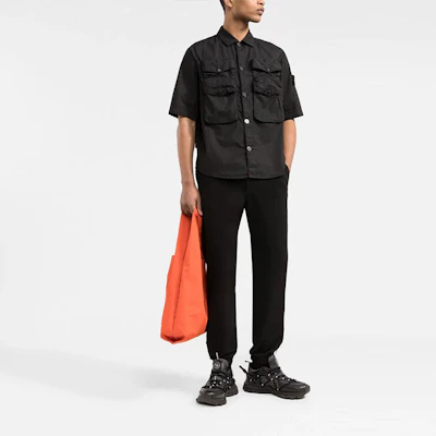 STONE ISLAND SS22 單色多口袋實用襯衫 男士襯衫 761511003-V0029 Lookbook STONE ISLAND SS22 單色多口袋實用襯衫 男士襯衫 761511003-V0029