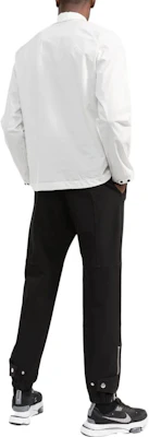 Stone Island SS22 Jaket Kemeja Putih Zip-Up 7615117E4-V0003 Shop Stone Island SS22 Jaket Kemeja Putih Zip-Up 7615117E4-V0003